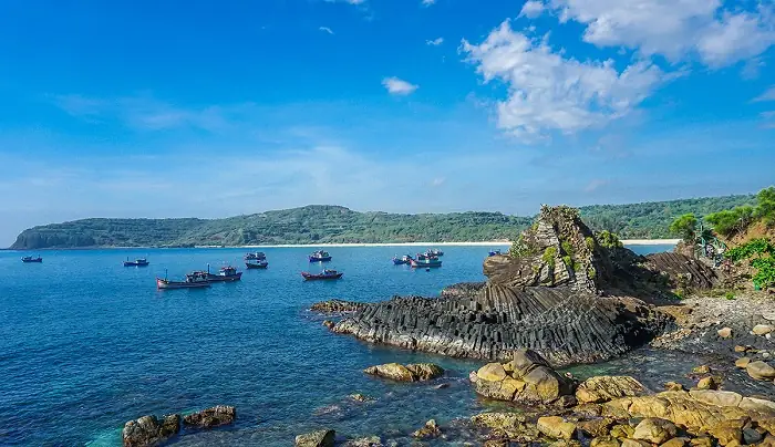 Thời Tiết Phú Yên Vào Mùa Mưa (từ Tháng 9 – Tháng 12)