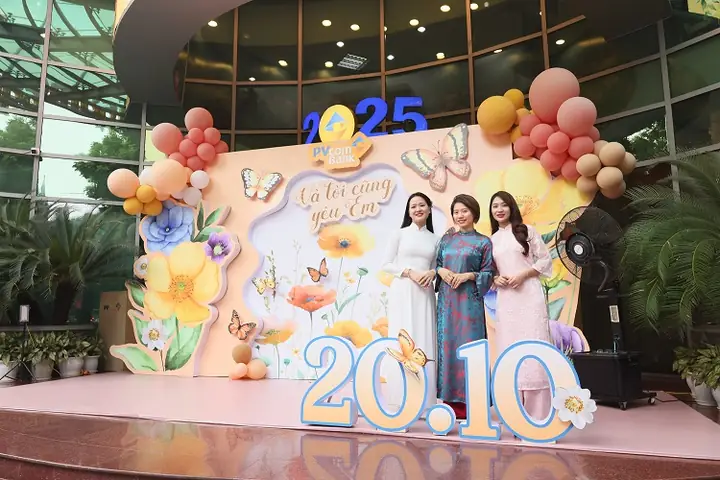 “và Tôi Cũng Yêu Em”: Góc Check-in Lan Tỏa Yêu Thương Ngày 20/10 ...