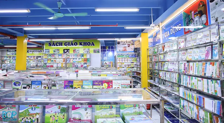 Nhà Sách Tiến Thọ Là Một Tổ Hợp Khu Vui Chơi Mua Sắm Có Tiếng Ở Hà Nội. Nhà Sách Tiến Thọ Cơ Sở Bắc Giang Khai Trương Năm 2021 Đã Nhanh Chóng Trở Thành Điểm Đến Yêu Thích Của Các Bạn Nhỏ Cũng Như Các Bậc Phụ Huynh.
