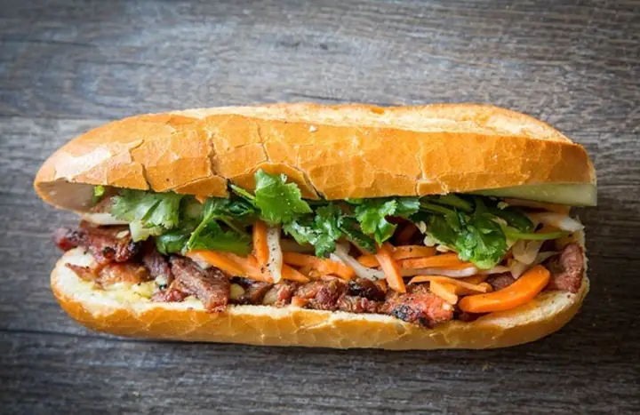 Nhượng Quyền Bánh Mì Là Gì?