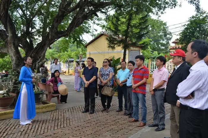 Tip Vào Cuối Tour, Khi Chia Tay Đoàn