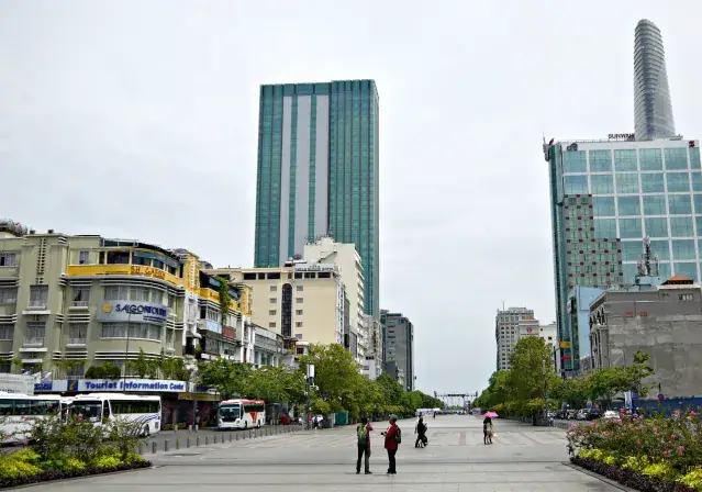 10. Enjoy The City’s Nightlife 10. Enjoy The City’s Nightlife