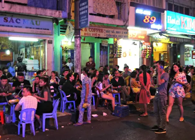 10. Enjoy The City’s Nightlife 10. Enjoy The City’s Nightlife