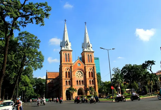 Điểm Nổi Bật Trong Tour Sài Gòn Hằng Ngày