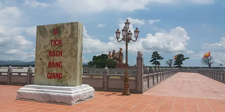 Tour Du Lịch Bạch Đằng Giang