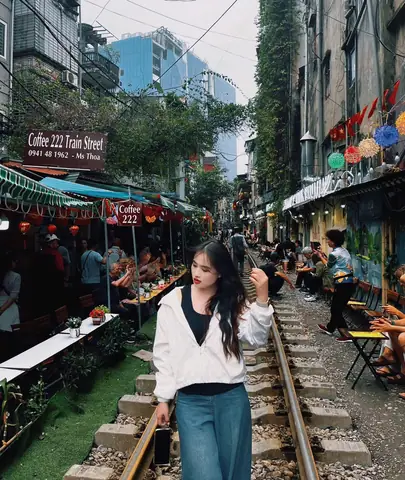 Chỉ Dẫn Phương Tiện Di Chuyển, Đường Đi Hà Nội