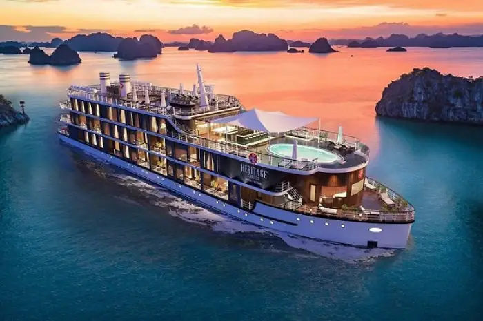 Trải Nghiệm Sự Xa Hoa Trên Du Thuyền 5 Sao Sang Trọng Tại Vịnh Hạ Long Trải Nghiệm Sự Xa Hoa Trên Du Thuyền 5 Sao Sang Trọng Tại Vịnh Hạ Long