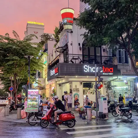 Trà Sữa Koi Phố Đi Bộ