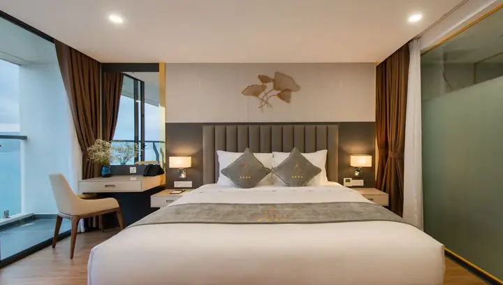 Phòng Premier Deluxe Hướng Biển
