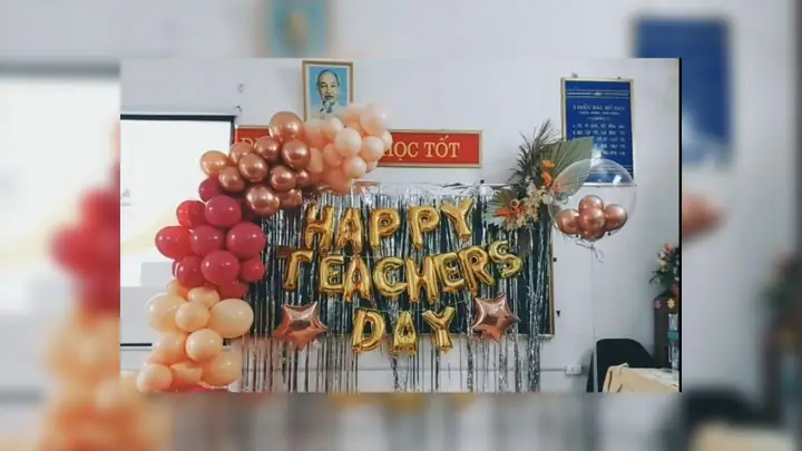 Mẫu Trang Trí Bảng 20/11 Sử Dụng Bóng Bay