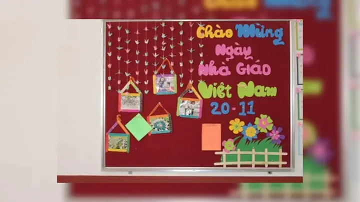 Mẫu Trang Trí Bảng 20/11 Sử Dụng Hình Dán