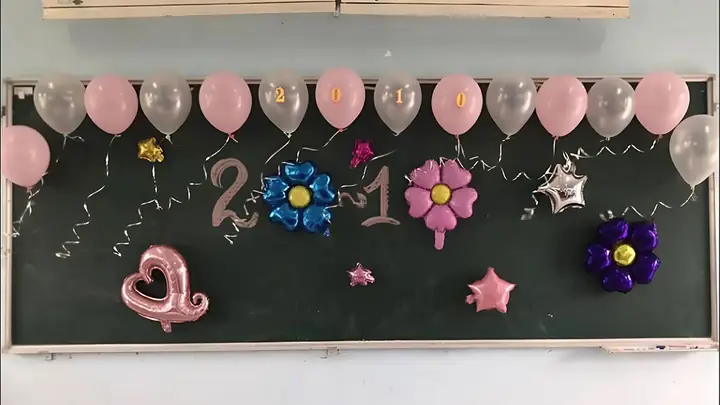 Mẫu Trang Trí Bảng 20/11 Sử Dụng Bóng Bay