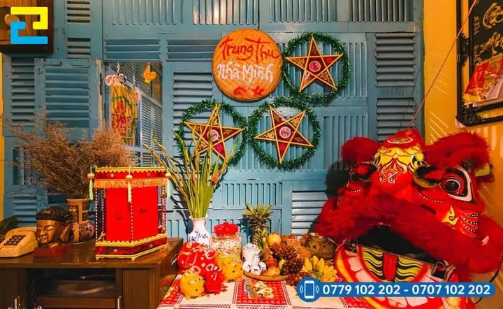 Trang Trí Bàn Thờ Gia Tiên Với Mâm Cỗ Trung Thu Trang Trí Bàn Thờ Gia Tiên Với Mâm Cỗ Trung Thu