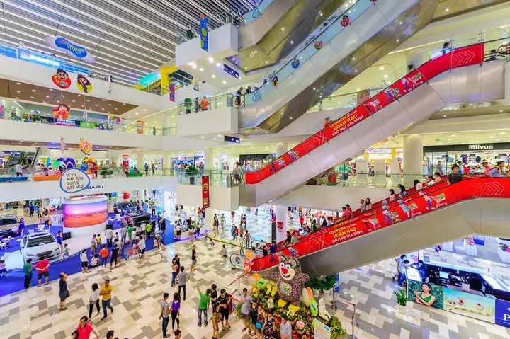 Trung Tâm Thương Mại Lớn Nhất Quận 7 - Nơi Bạn Có Thể Mua Sắm ...