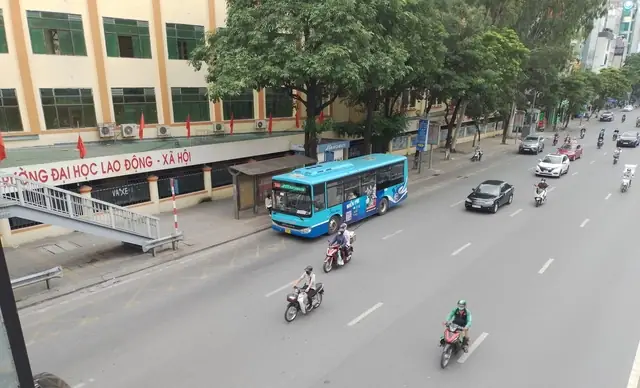 Gđxh - Căn Cứ Vào Quyết Định Của Sở Xây Dựng Hà Nội, Tổng Công Ty Vận Tải Hà Nội (transerco) Đã Điều Chỉnh Lộ Trình Luồng Tuyến, Tần Suất Hoạt Động, Các Chỉ Tiêu Dịch Vụ Đối Với 44 Tuyến Buýt Của Tổng Công Ty Từ Ngày 1/4.
