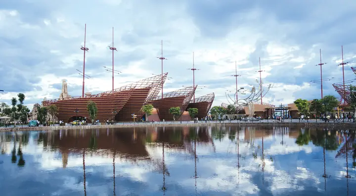 2. Vinpearl Land Nam Hội An