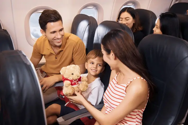 Trẻ Em Đi Máy Bay: Quy Định, Giấy Tờ Và Những Lưu Ý Khác | Vietjet Air Trẻ Em Đi Máy Bay: Quy Định, Giấy Tờ Và Những Lưu Ý Khác | Vietjet Air