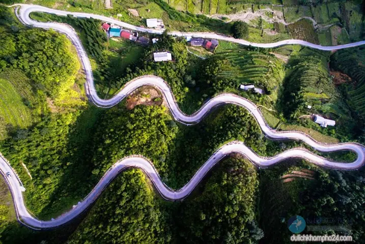Vị Trí Địa Lý Hà Giang: Cổng Trời Đông Bắc Và Bản Đồ Kho Báu Thiên Nhiên Vị Trí Địa Lý Hà Giang: Cổng Trời Đông Bắc Và Bản Đồ Kho Báu Thiên Nhiên