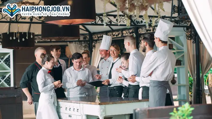 Phục Vụ, Nhân Viên Nhà Hàng, Quán Ăn
