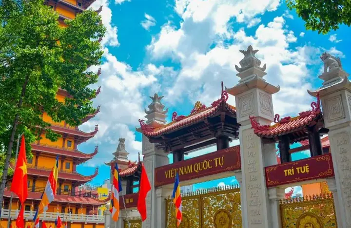 Dấu Ấn Lịch Sử Và Sự Phát Triển Chùa Việt Nam Quốc Tự Dấu Ấn Lịch Sử Và Sự Phát Triển Chùa Việt Nam Quốc Tự