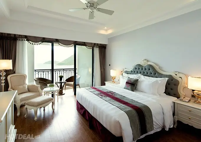 Thông Tin Chi Tiết