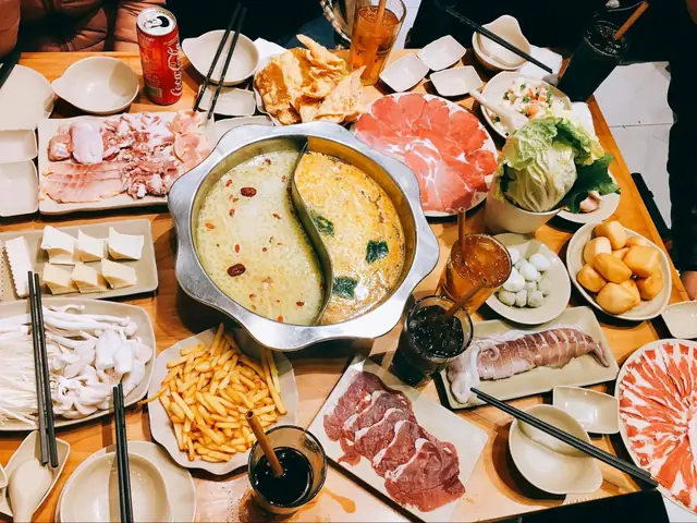 Nacha Hotpot - Quán Lẩu Theo Phong Cách Hong Kong Nacha Hotpot - Quán Lẩu Theo Phong Cách Hong Kong