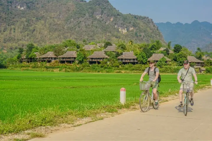 Discover The Countryside On Foot Or By Bike Discover The Countryside On Foot Or By Bike