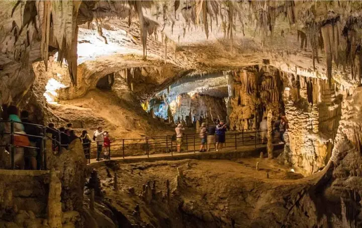 Chieu Cave Chieu Cave