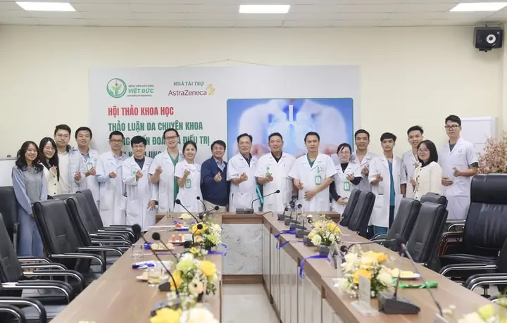 Xe Buýt Gia Lâm Qua Việt Đức