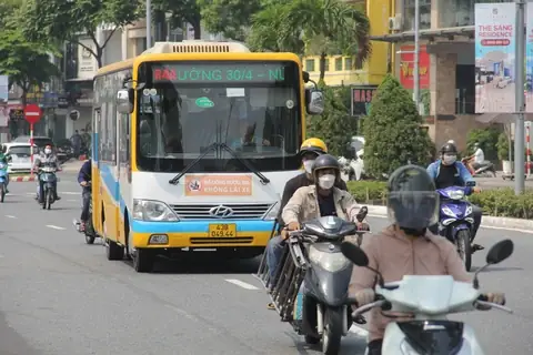 Xe Buýt Tam Kỳ Đà Nẵng Chạy Đường Nào? Lịch Trình, Giá Vé Và Kinh Nghiệm Đi