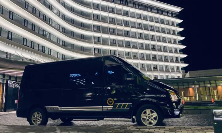 Xe Đà Nẵng Huế Hoàng Phú Limousine