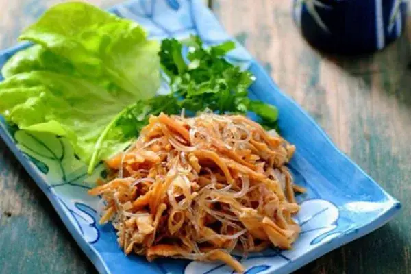 Miến Trộn Mực: Món Ăn Thanh Đạm Mà Đậm Đà