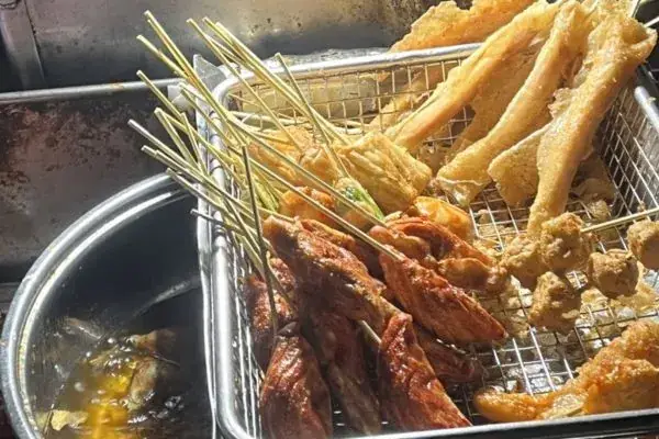 Xiên Bẩn: Món Ăn Đường Phố Đầy Thú Vị