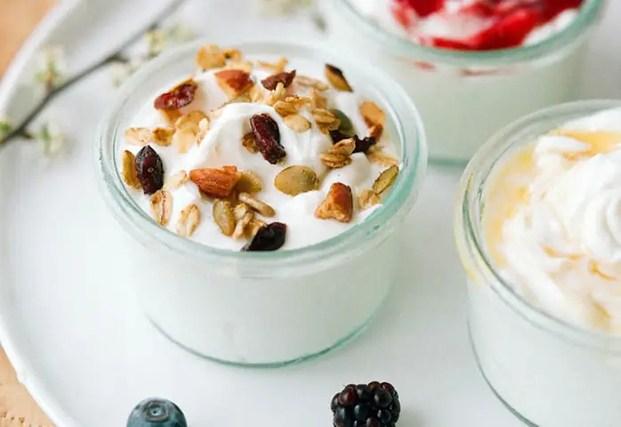Khi Dùng Sữa Chua Cần Lưu Ý Những Gì?