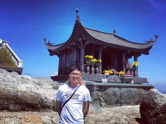 Chùa Đồng Yên Tử Chùa Đồng Yên Tử