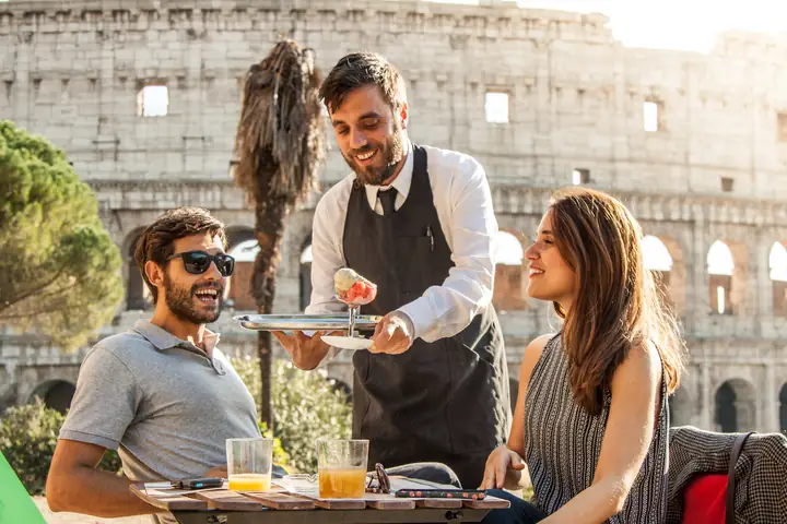 Tipping In Italy: Who? When? How Much? - The Lazy Italian