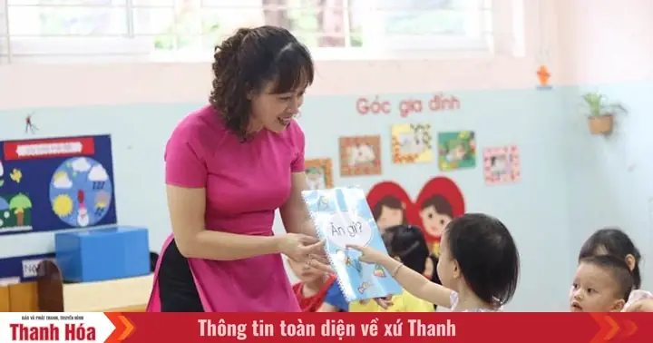 Cô Giáo Như Mẹ Hiền