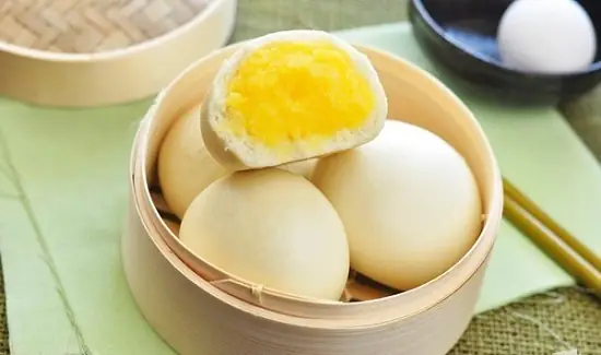 (tieudung24g.net) - Bánh Bao Có Xuất Xứ Từ Trung Quốc, Nhưng Từ Lâu Đã Là Một Món Ăn Thân Thuộc Với Người Sài Gòn Nói Riêng Và Người Việt Nam Nói Chung. (tieudung24g.net) - Bánh Bao Có Xuất Xứ Từ Trung Quốc, Nhưng Từ Lâu Đã Là Một Món Ăn Thân Thuộc Với Người Sài Gòn Nói Riêng Và Người Việt Nam Nói Chung.