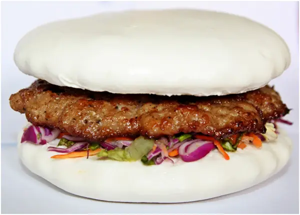(tieudung24g.net) - Bánh Bao Có Xuất Xứ Từ Trung Quốc, Nhưng Từ Lâu Đã Là Một Món Ăn Thân Thuộc Với Người Sài Gòn Nói Riêng Và Người Việt Nam Nói Chung. (tieudung24g.net) - Bánh Bao Có Xuất Xứ Từ Trung Quốc, Nhưng Từ Lâu Đã Là Một Món Ăn Thân Thuộc Với Người Sài Gòn Nói Riêng Và Người Việt Nam Nói Chung.