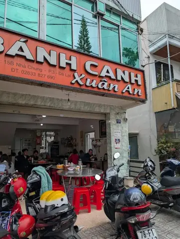 Không Gian Và Dịch Vụ
