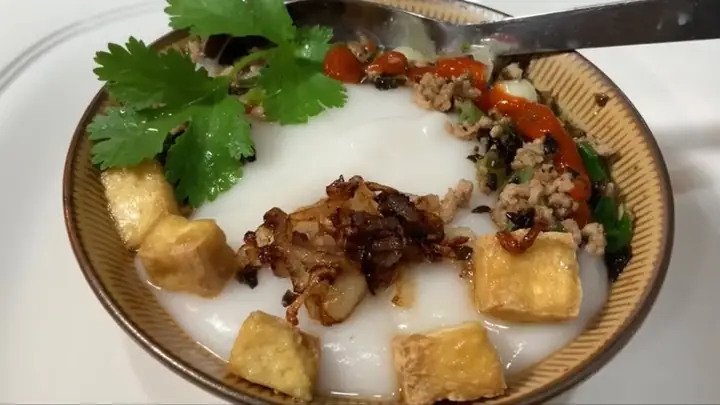 Cách Làm Bánh Đúc Nóng Mặn Từ Bột Nếp Thơm Ngon Đơn Giản Dễ Làm