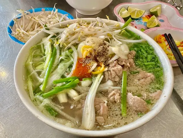 Phở – Comfort In A Bowl Phở – Comfort In A Bowl