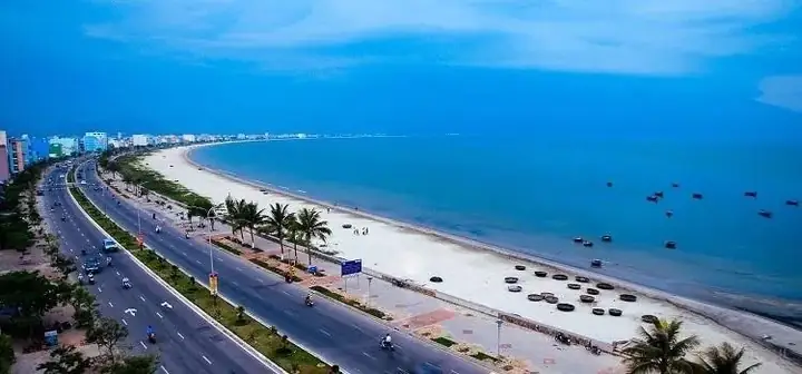 Đôi Nét Về Biển Nguyễn Tất Thành