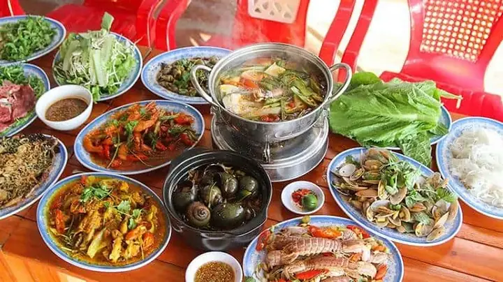 Bún Hải Sản - Bát Bún Hòa Nguyện Biển Cả