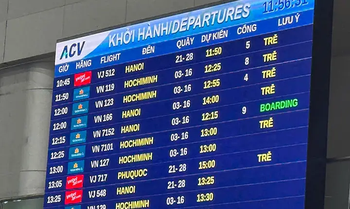 Nhiều Chuyến Bay Đến Đà Nẵng Bị Hoãn, Hủy Do Bão - Báo Vnexpress