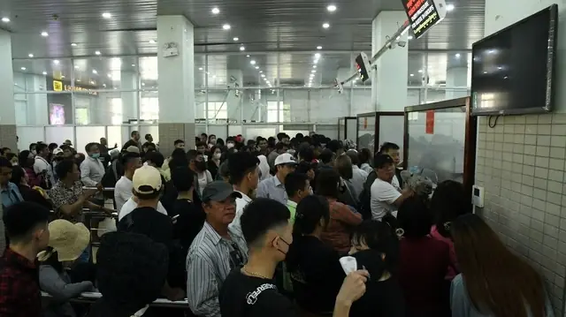 Các Cửa Khẩu Ở Tây Ninh Bị Gián Đoạn Hoạt Động Trong Nhiều Giờ - Ảnh 1.