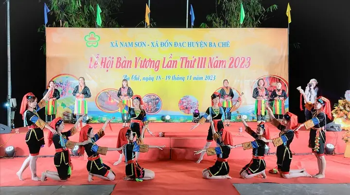 14. Lễ Hội Bàn Vương