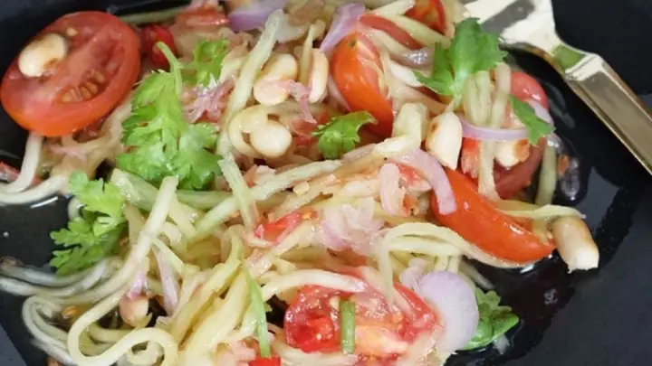 Cách Làm Gỏi Xoài Thái Lan Chuẩn Vị Chua Cay Thơm Ngon Khó Cưỡng