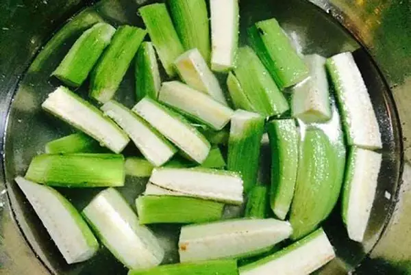 Cách Nấu Bún Ốc Chuối Đậu