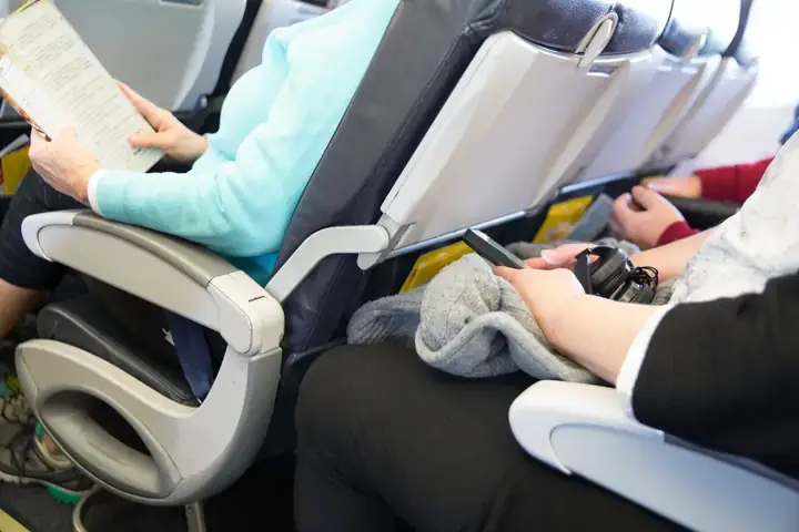 Ngả Ghế Trên Máy Bay - Khi Nào Được Ngả Lưng Và Khi Nào Không?